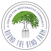 Round The Bend Farm logo